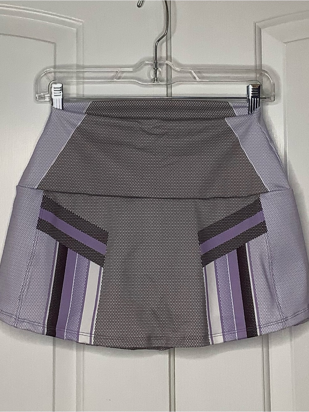 K-Swiss NWT Gray Lavender Striped Tennis Pickleball Mini Skirt Built-In-Shorts